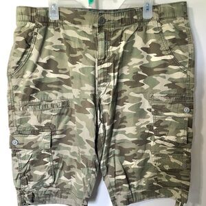 George Men's Camouflage Cargo Shorts Waist 40”